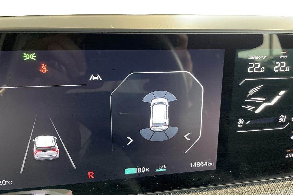 Vehicle Image 22