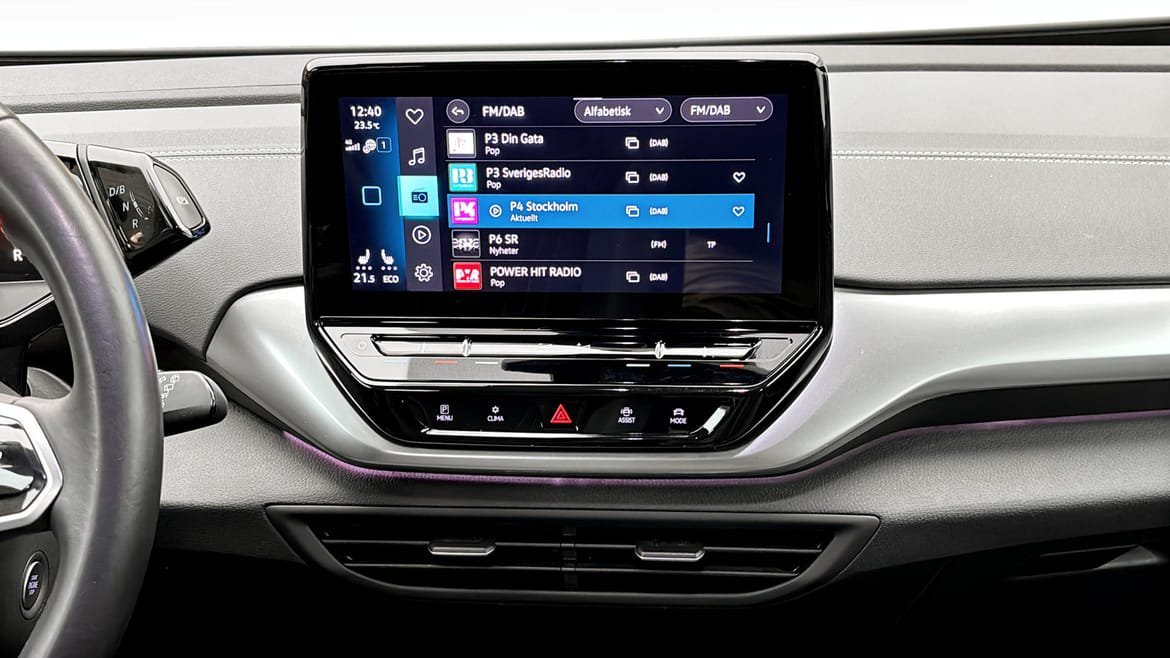 Vehicle Image 9