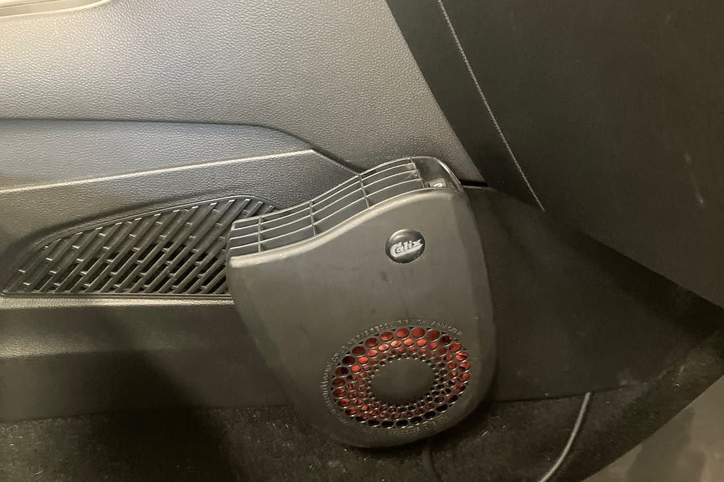 Vehicle Image 22