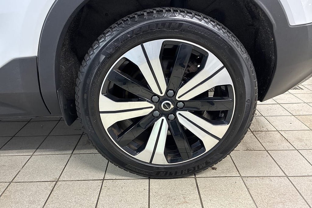 Vehicle Image 17