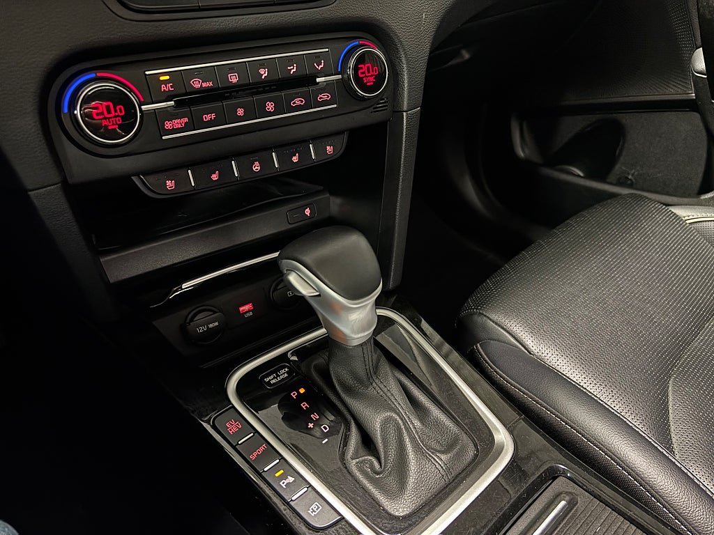 Vehicle Image 19