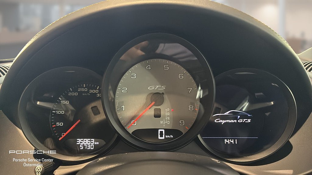 Vehicle Image 14