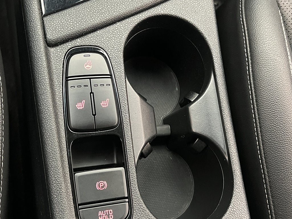 Vehicle Image 26