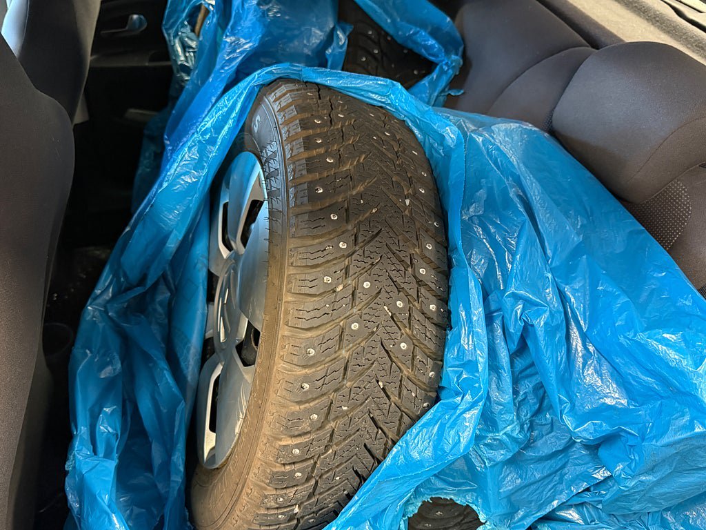 Vehicle Image 12