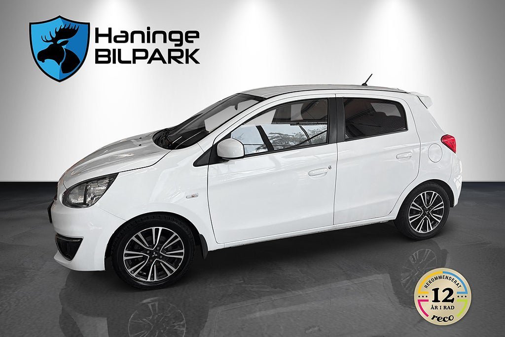 Vehicle Image 9