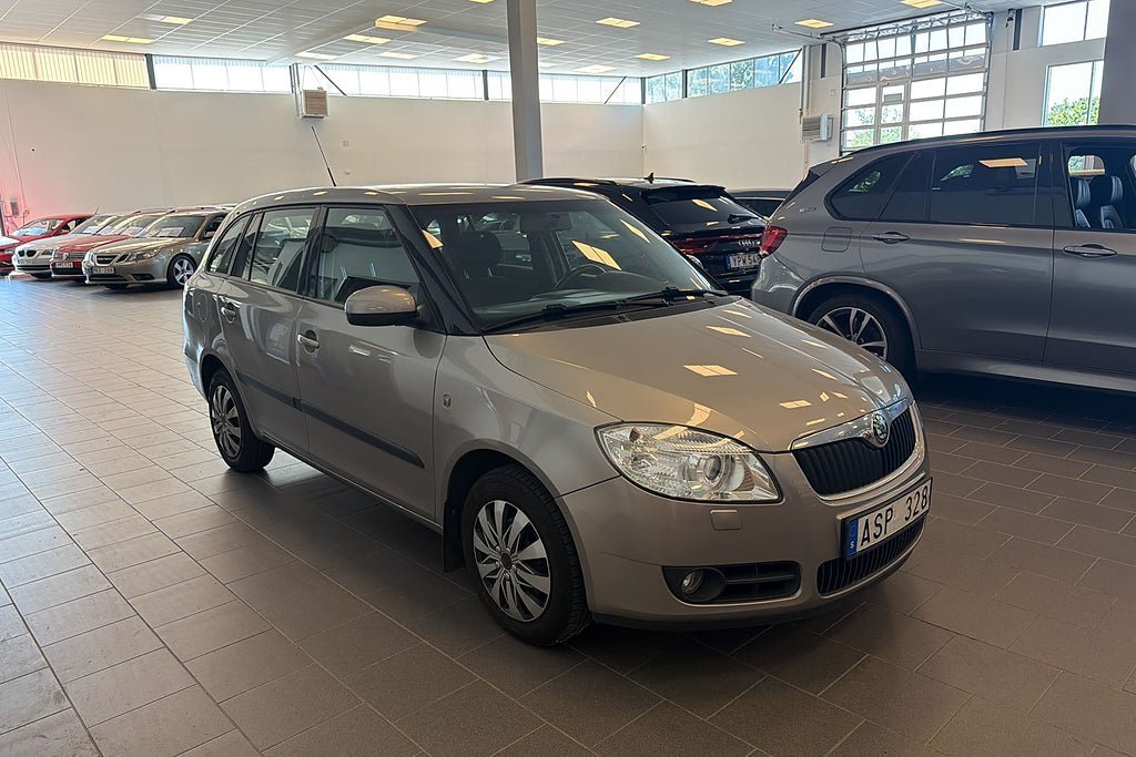 Vehicle Image 6