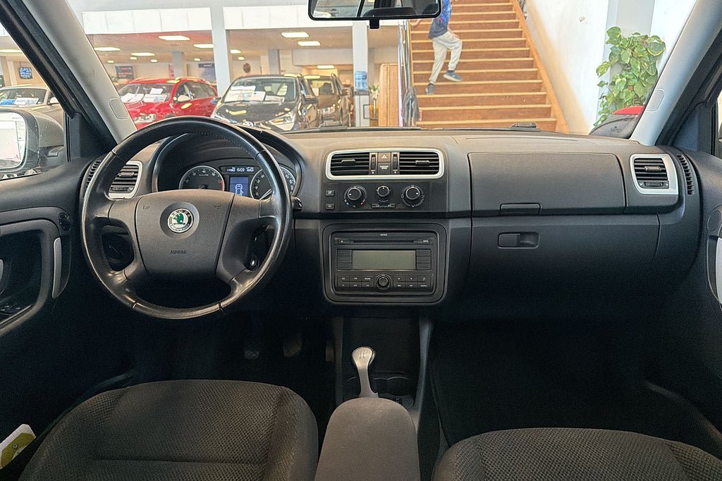 Vehicle Image 11