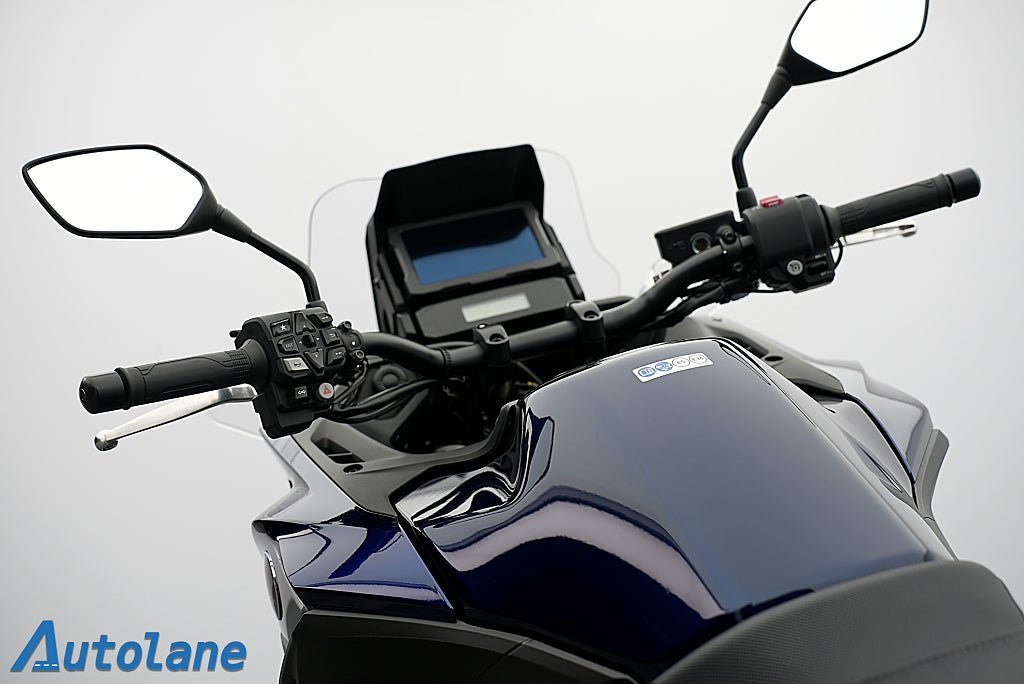 Vehicle Image 21