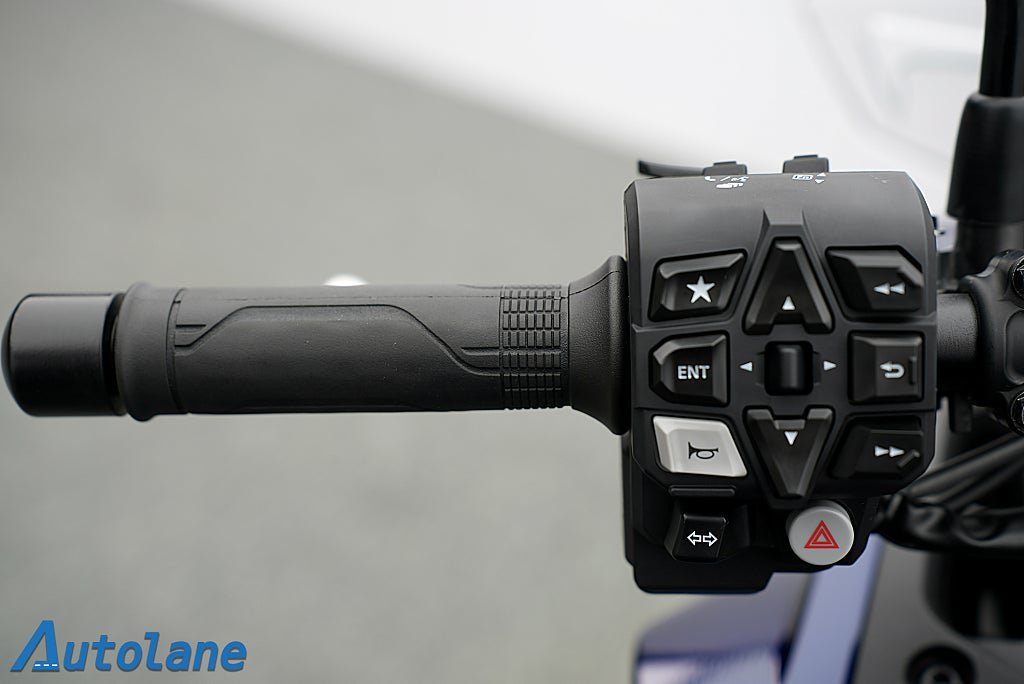 Vehicle Image 22