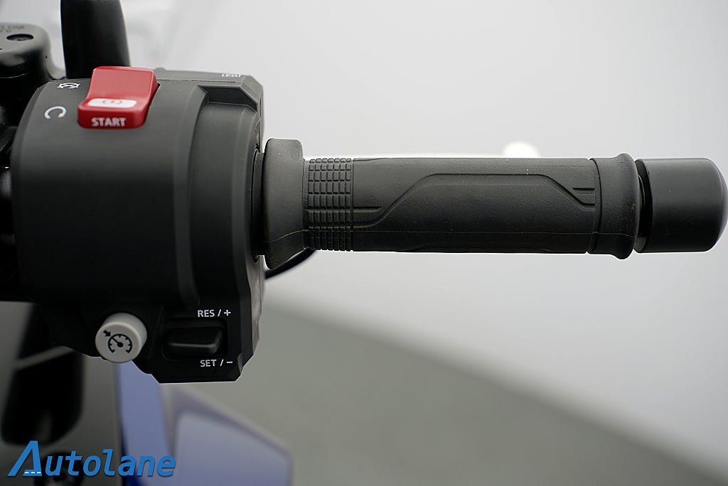 Vehicle Image 24
