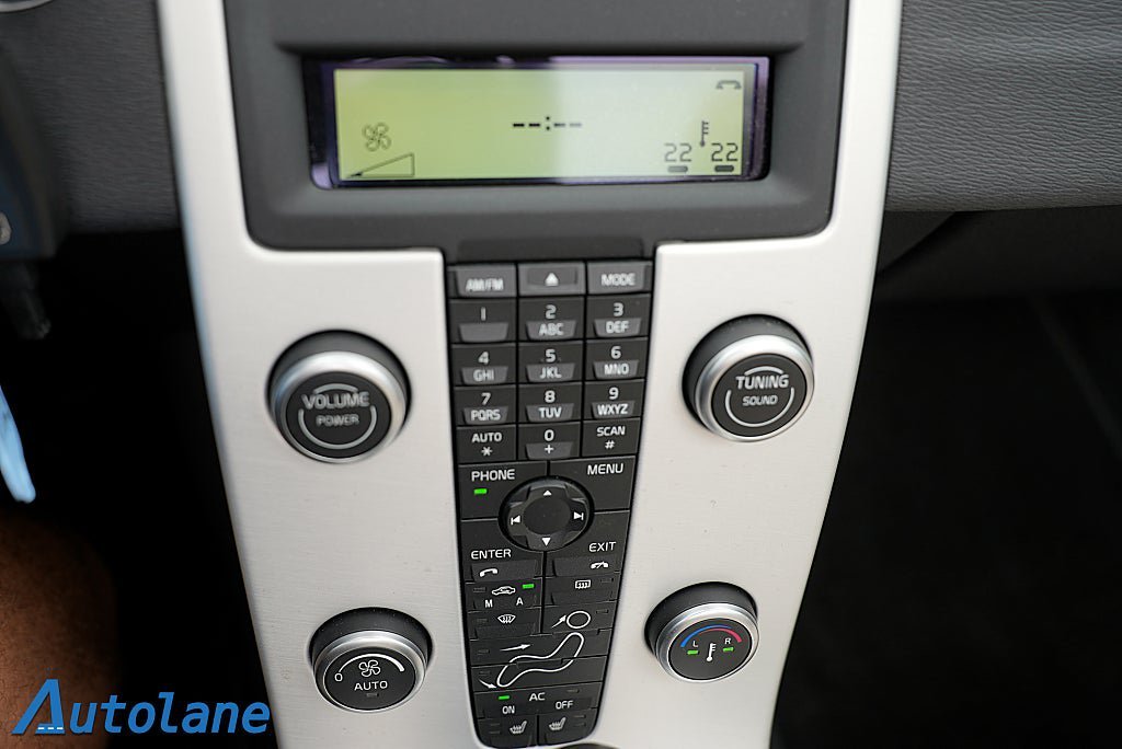 Vehicle Image 24