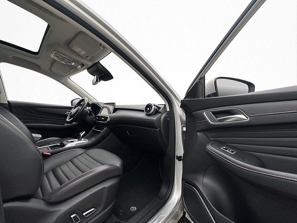 Vehicle Image 16