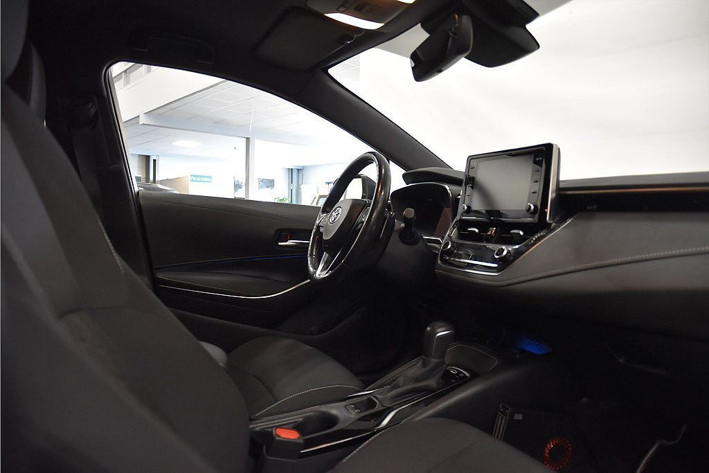 Vehicle Image 9