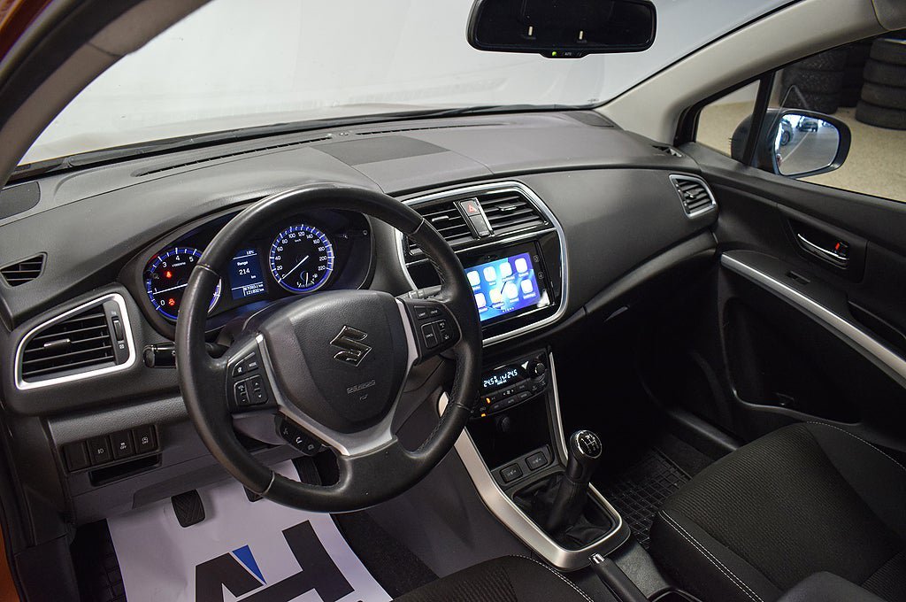 Vehicle Image 7