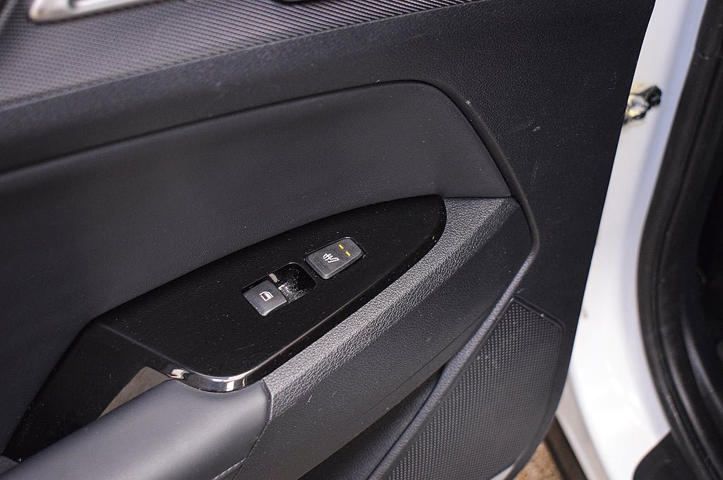 Vehicle Image 23