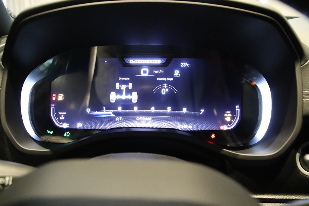Vehicle Image 13