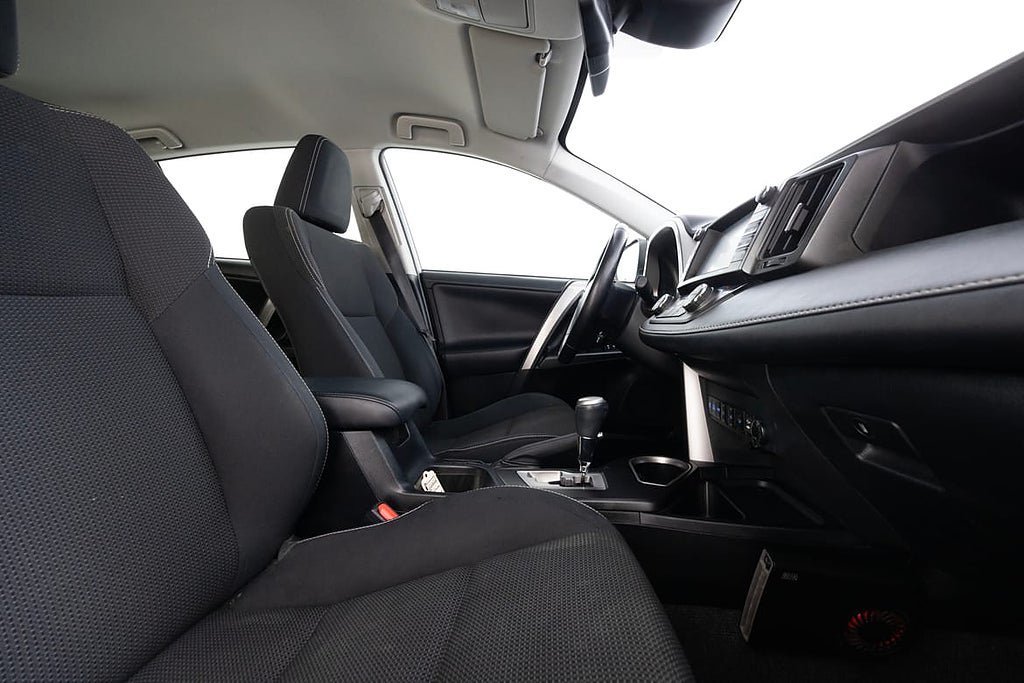 Vehicle Image 15