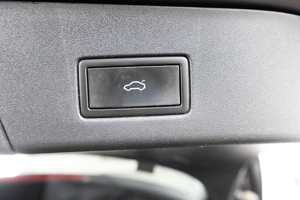 Vehicle Image 26