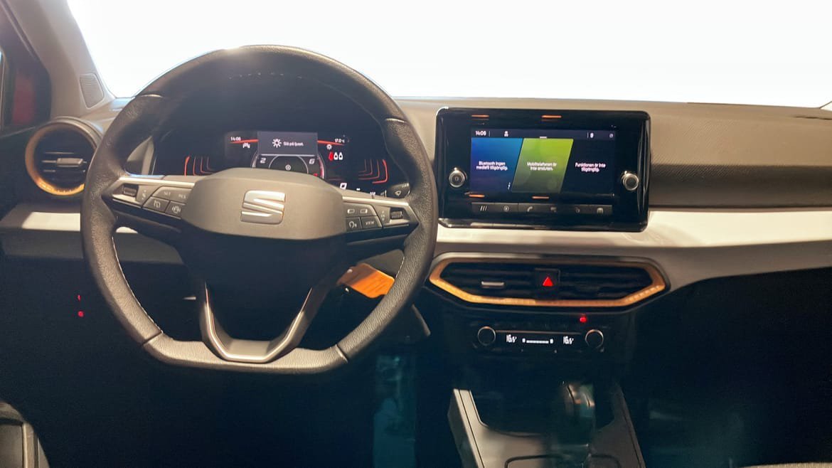Vehicle Image 10