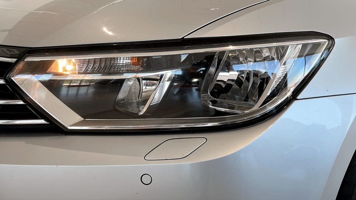 Vehicle Image 15