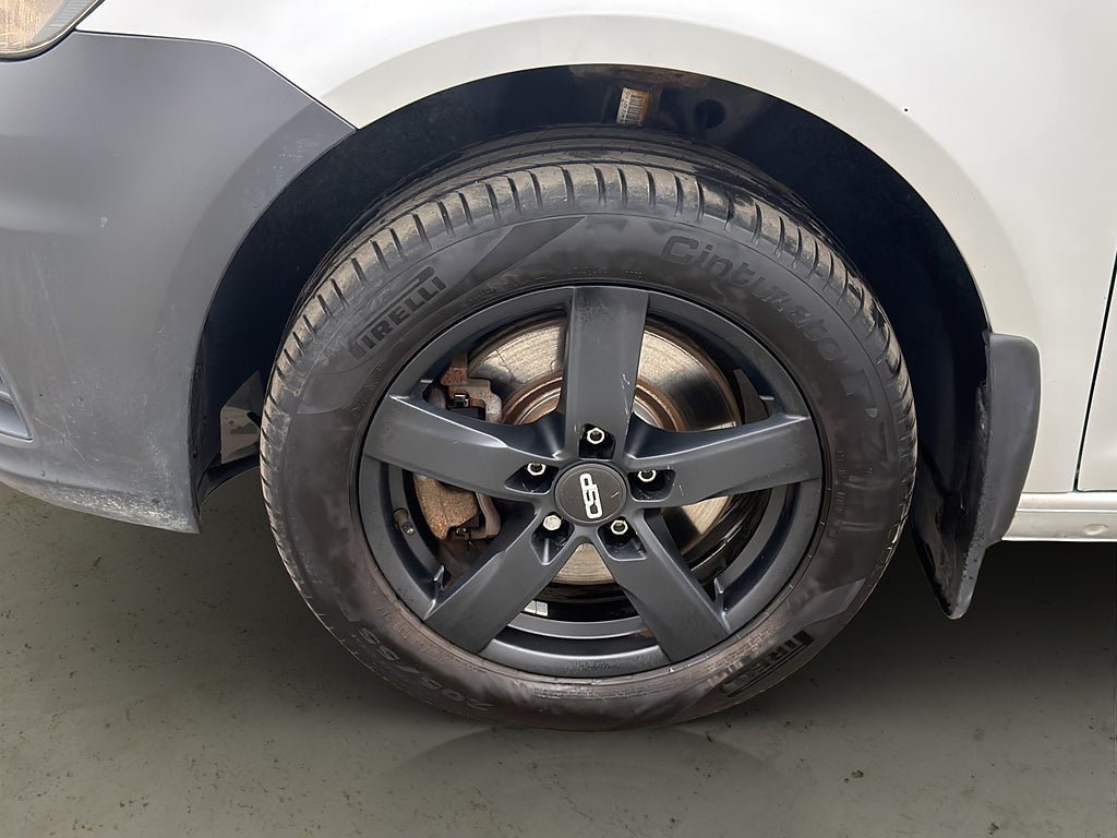 Vehicle Image 23