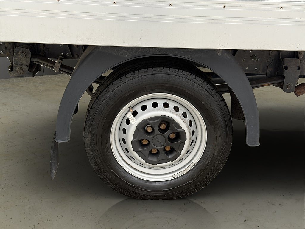 Vehicle Image 33