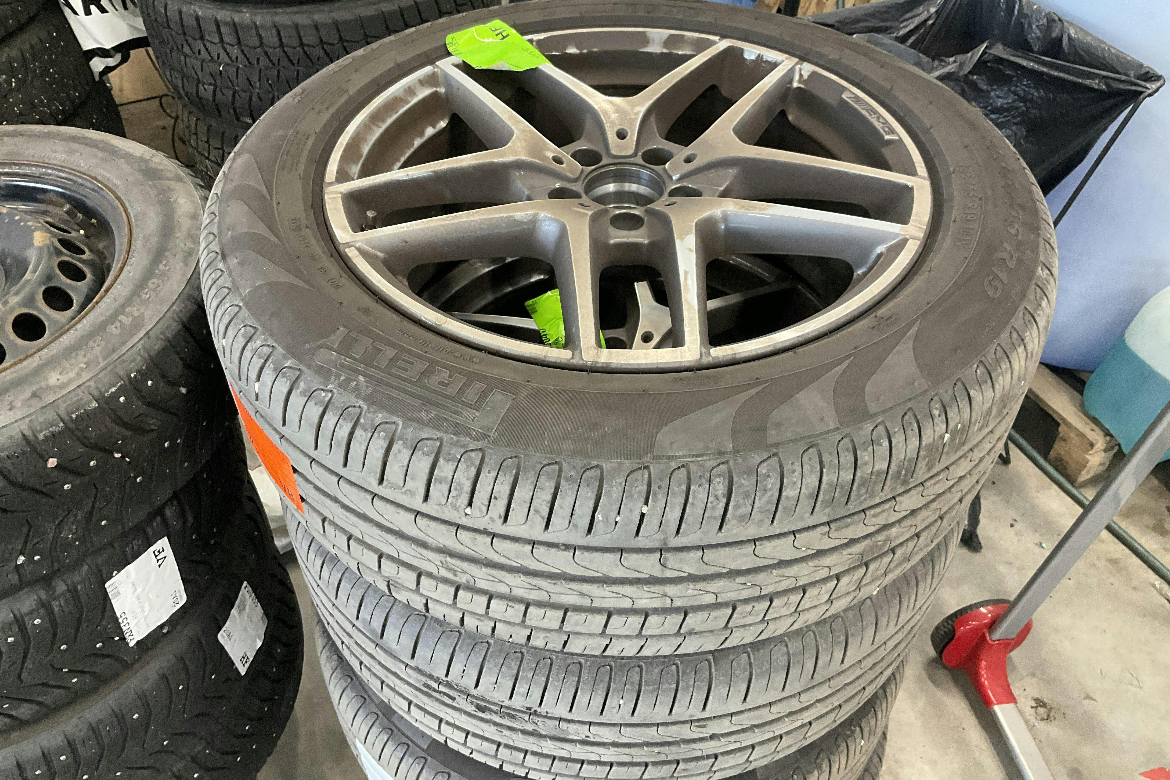 Vehicle Image 17
