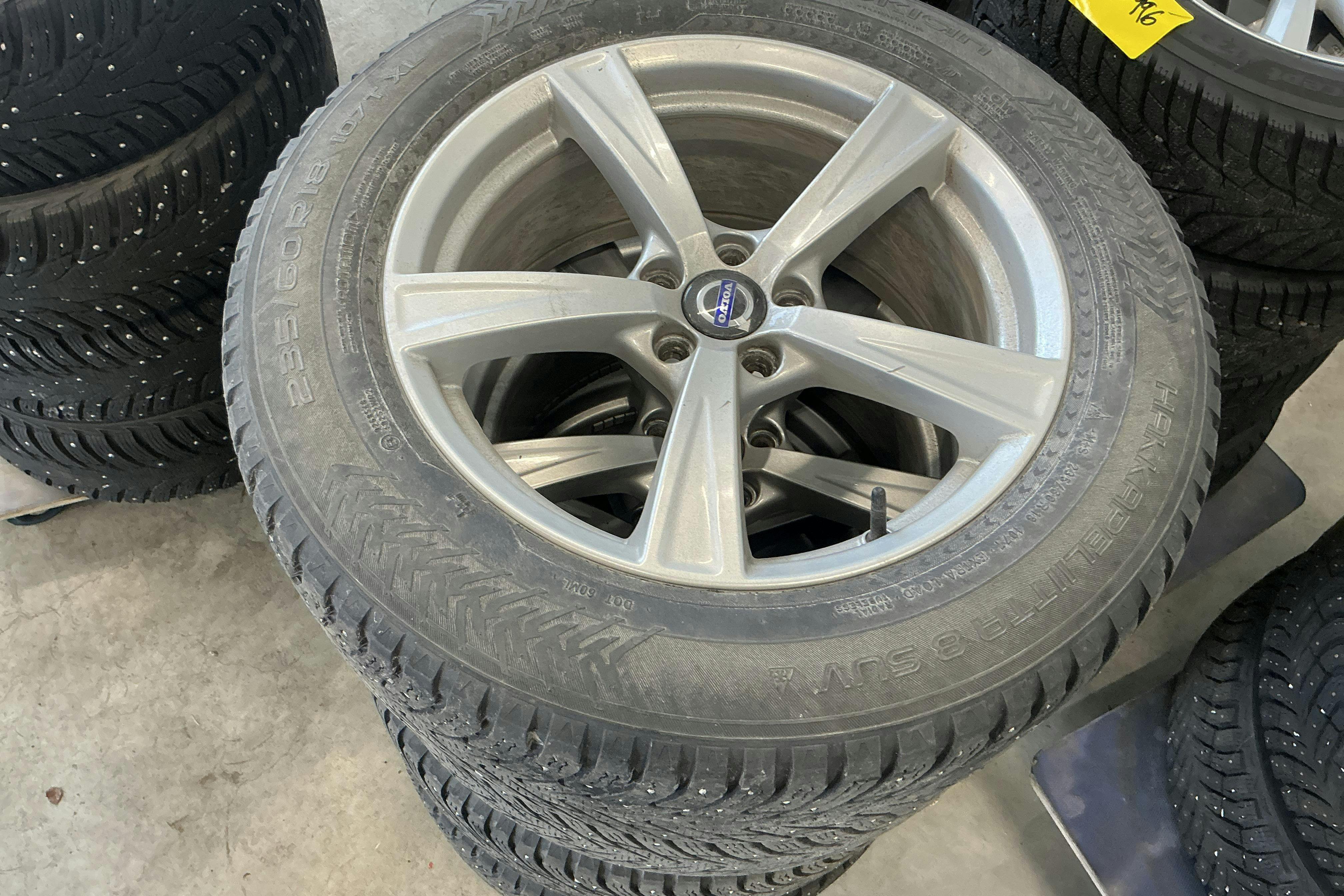 Vehicle Image 22