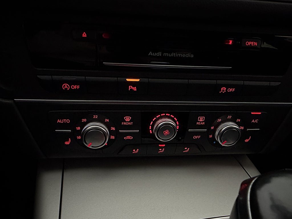 Vehicle Image 24
