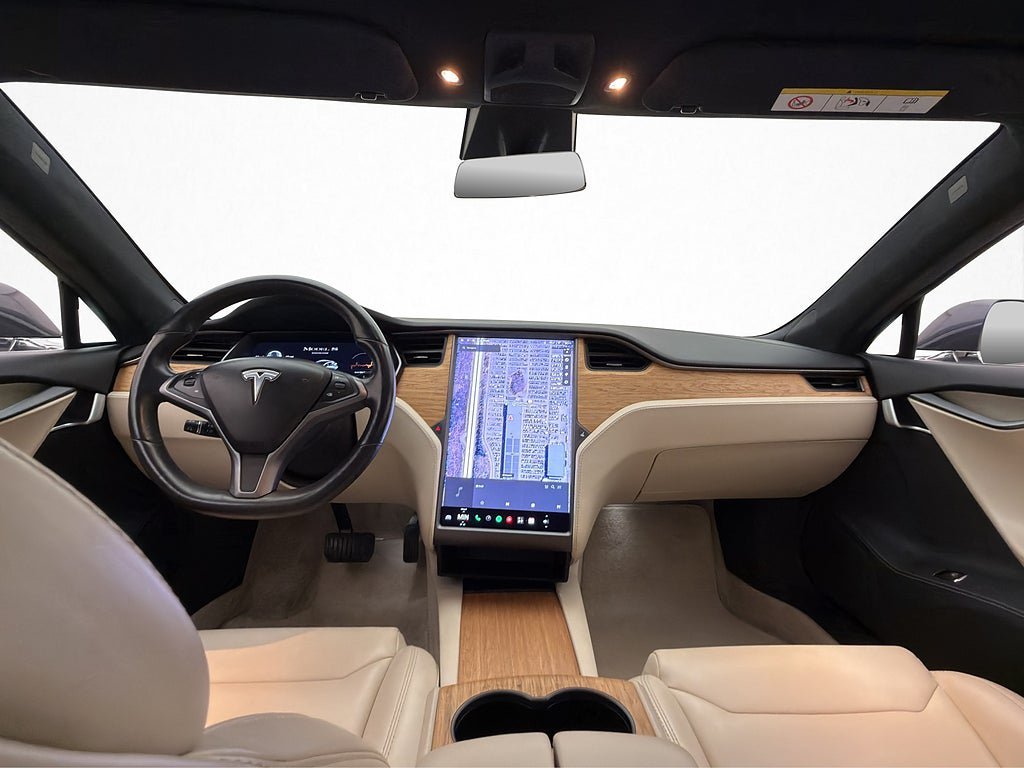 Vehicle Image 25