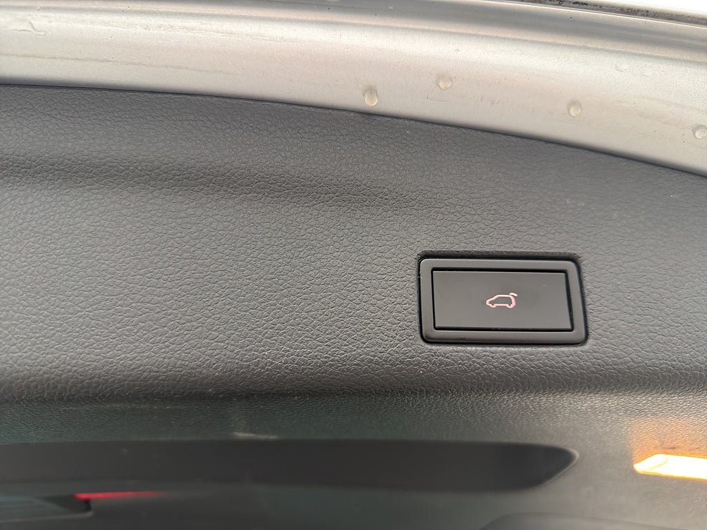 Vehicle Image 27