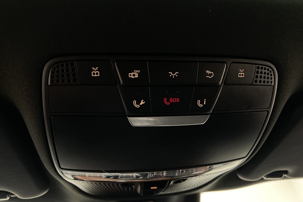Vehicle Image 28