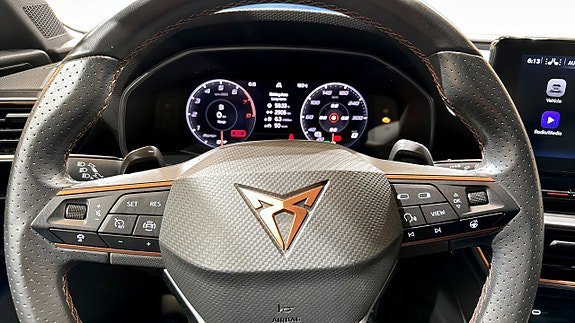 Vehicle Image 18