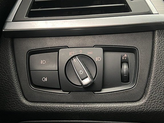 Vehicle Image 29