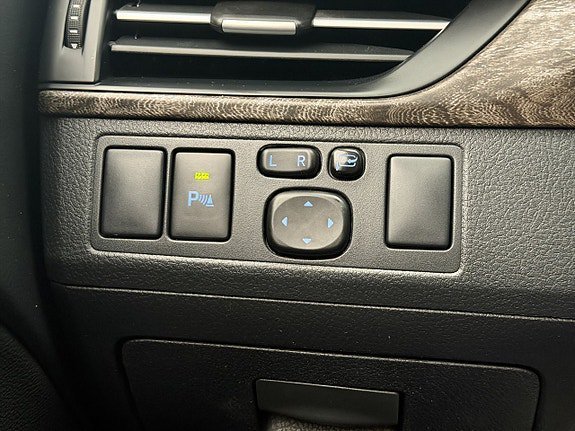 Vehicle Image 26