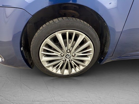 Vehicle Image 30