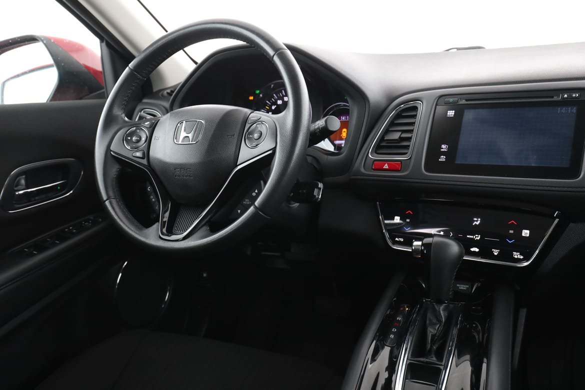 Vehicle Image 14