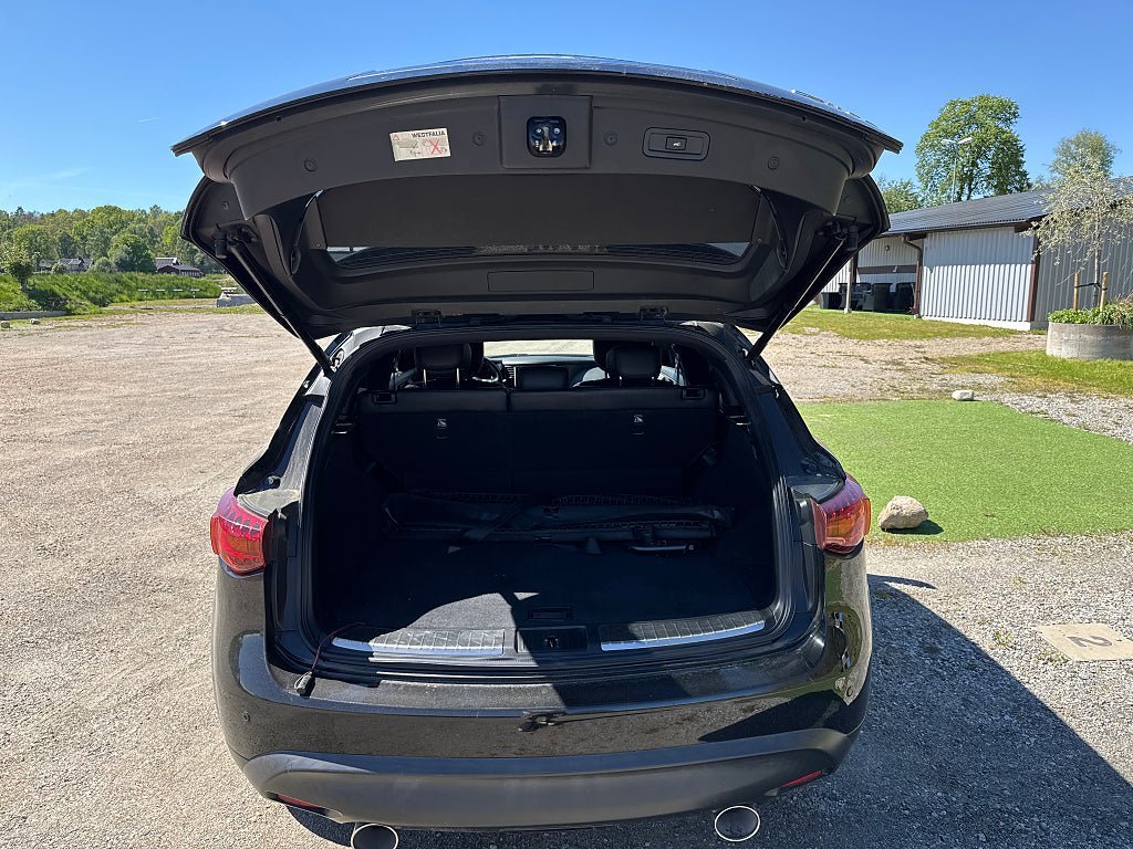 Vehicle Image 28