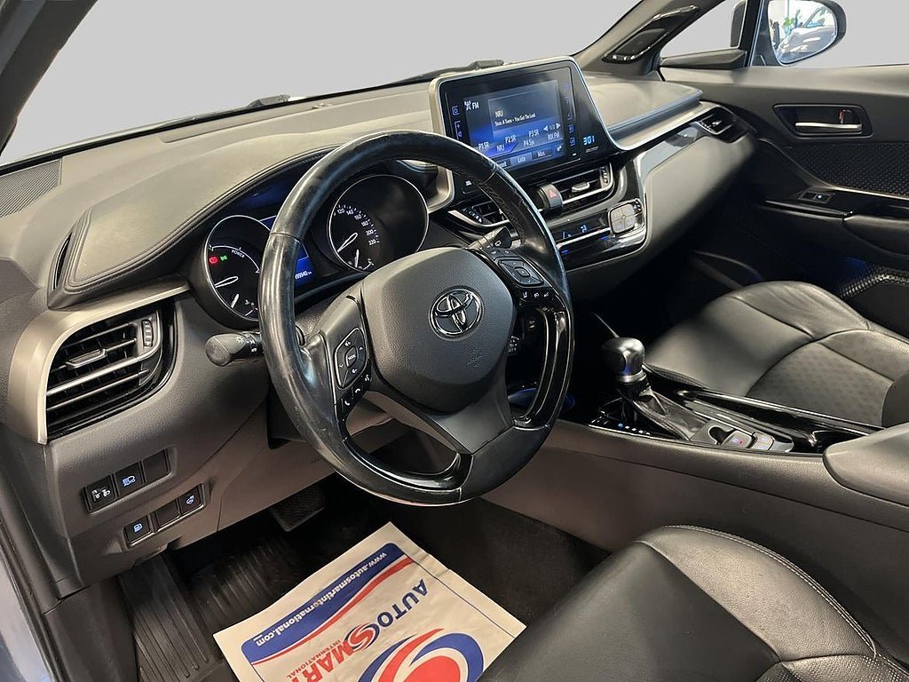 Vehicle Image 14