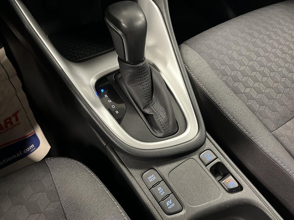 Vehicle Image 18