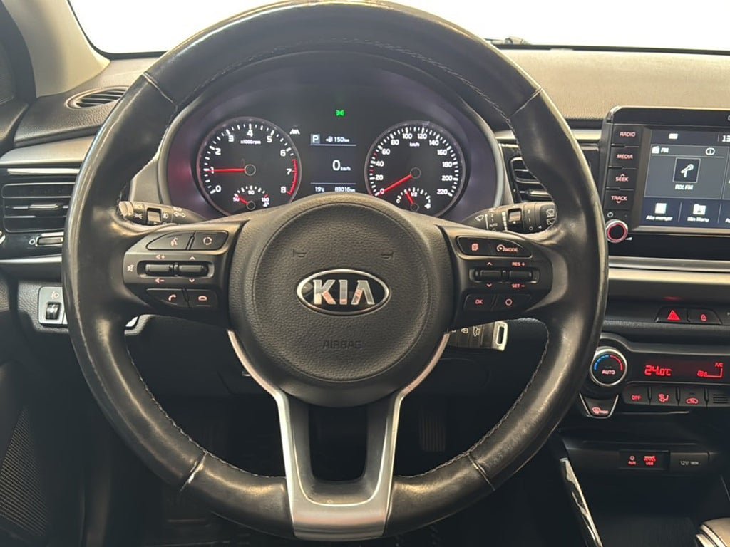 Vehicle Image 19