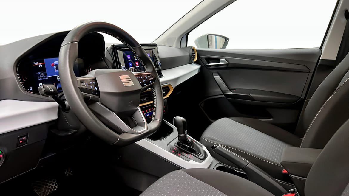 Vehicle Image 7