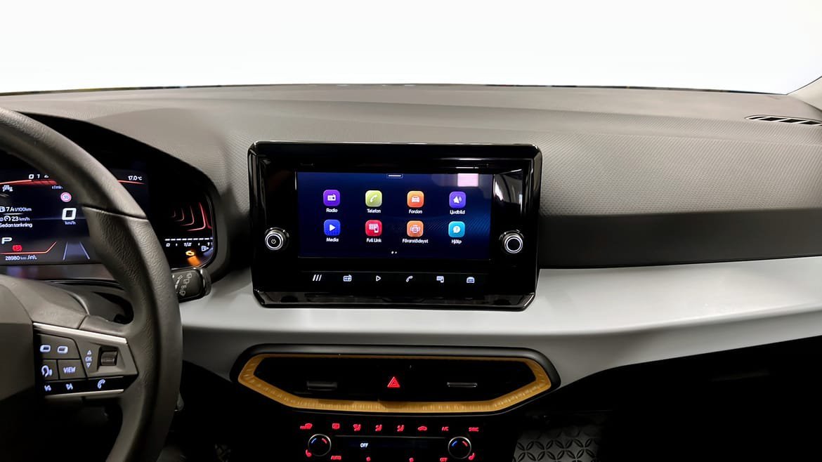 Vehicle Image 9