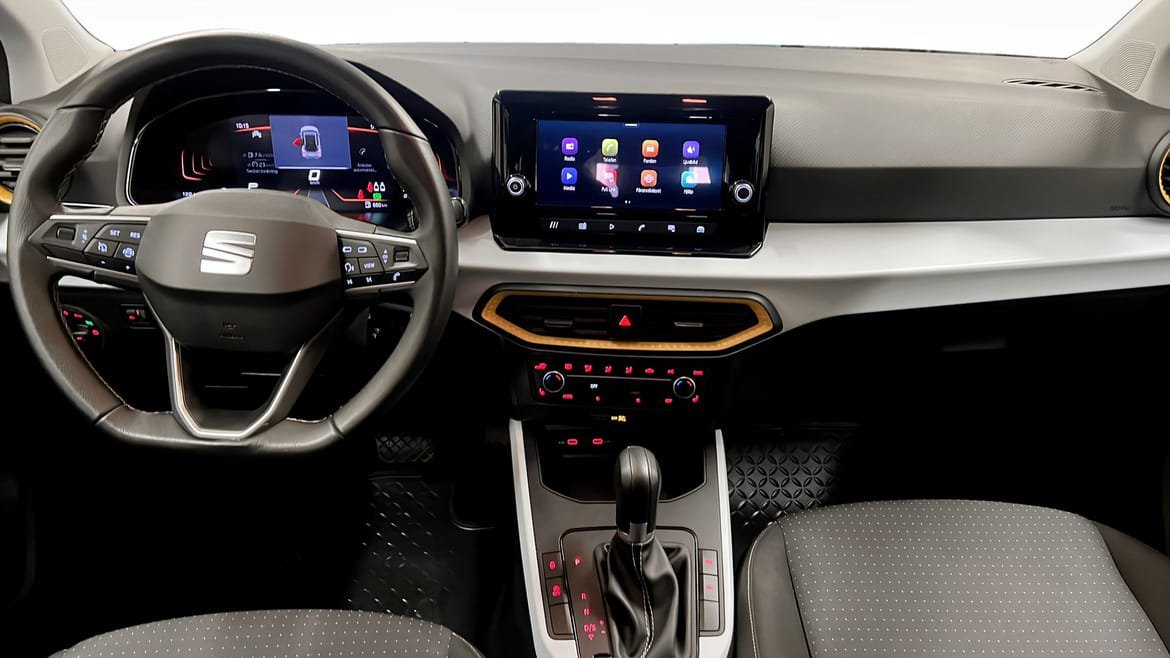 Vehicle Image 10