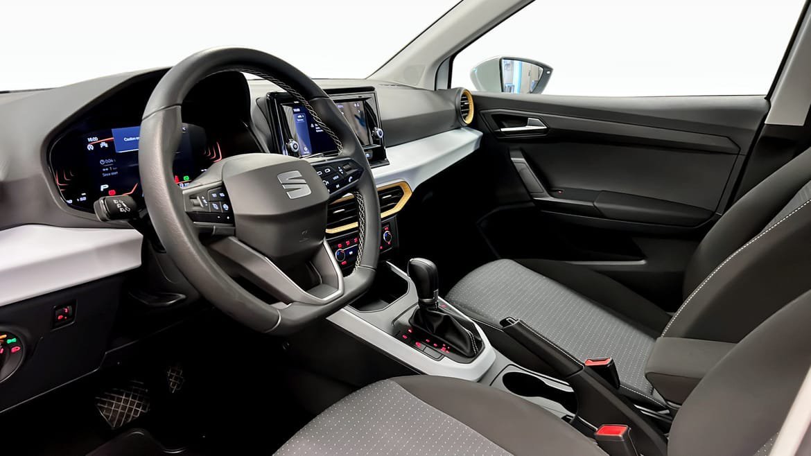 Vehicle Image 7