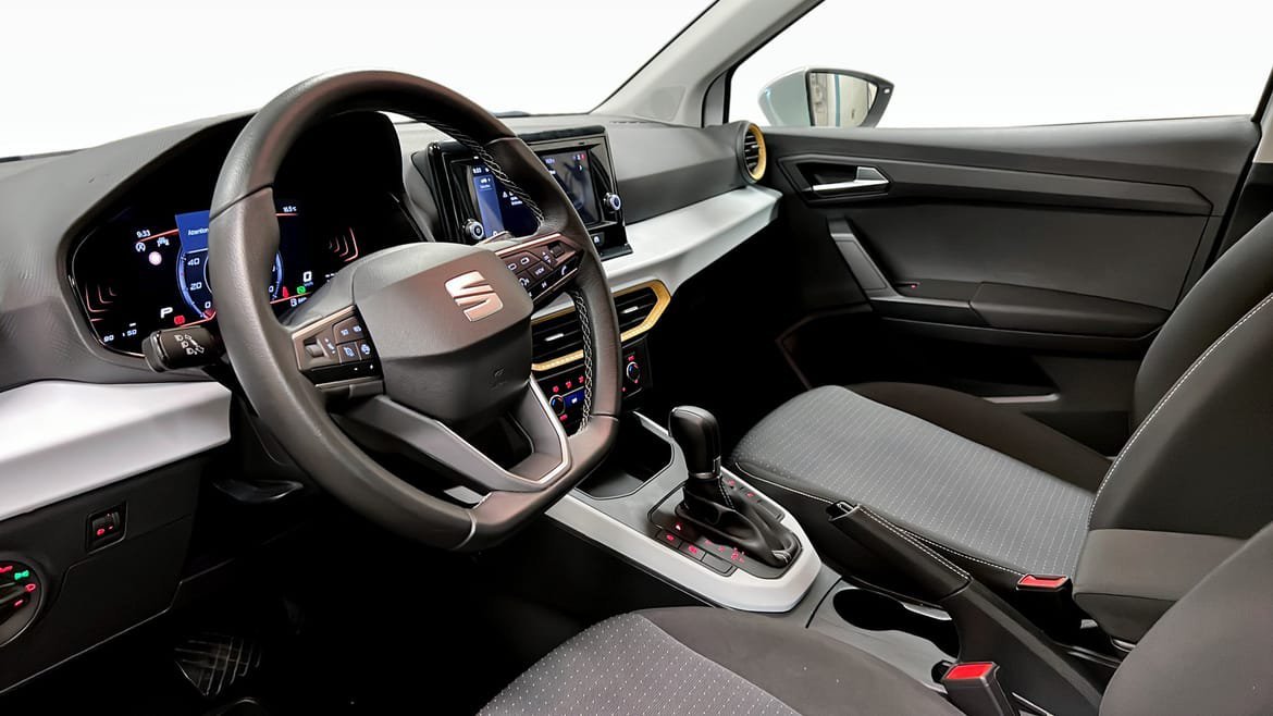 Vehicle Image 7