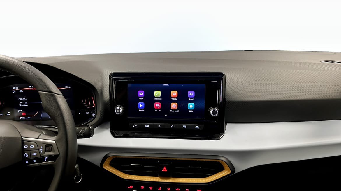 Vehicle Image 9