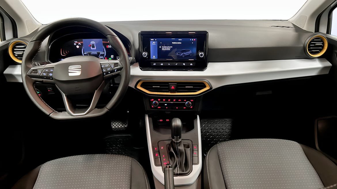 Vehicle Image 10