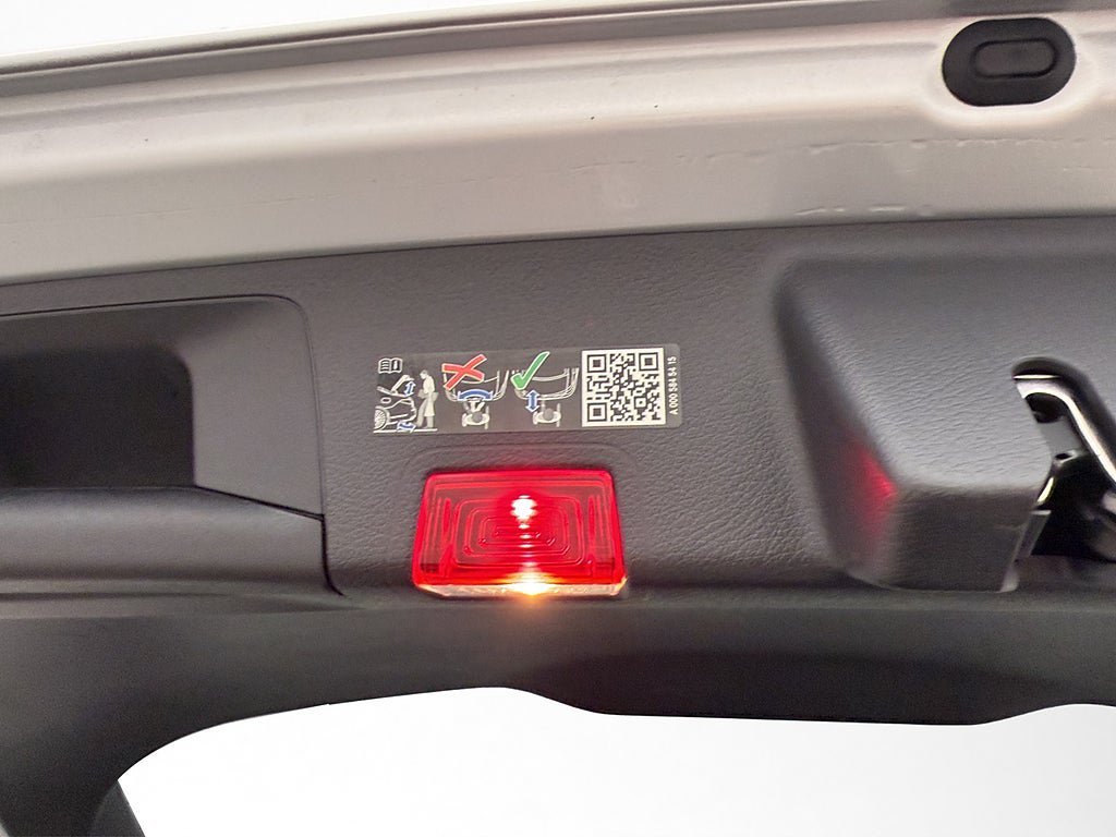 Vehicle Image 33