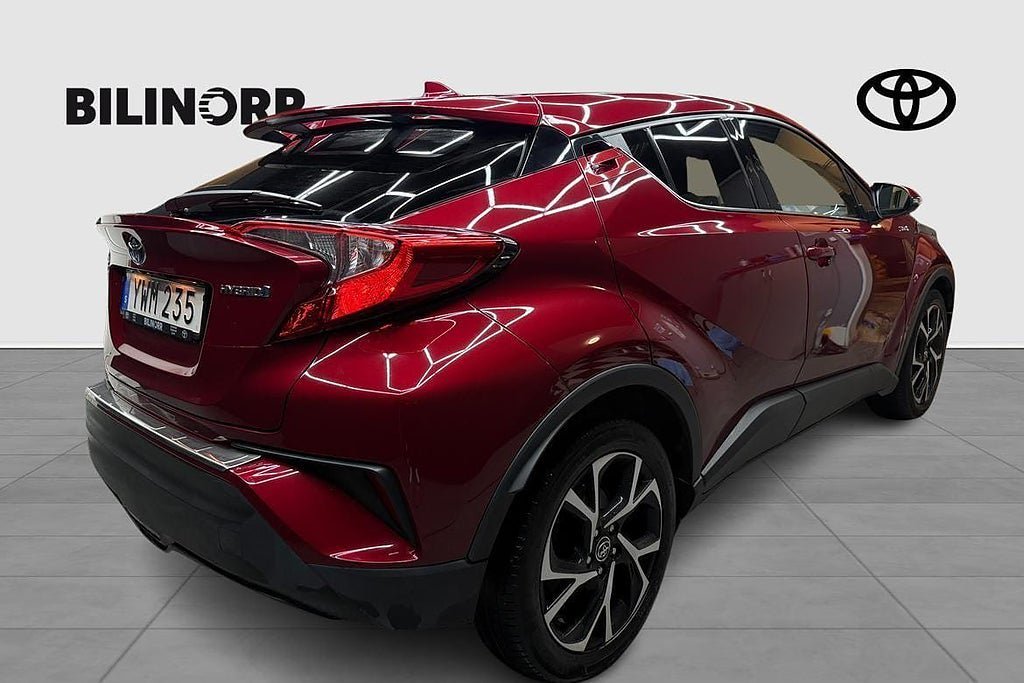 Vehicle Image 7